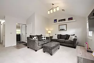 41 Ashburn Ct, Schaumburg, IL 60193 - Photo 3