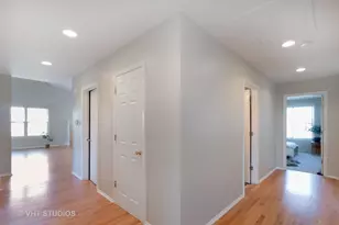 1227 Georgetown Way, Vernon Hills, IL 60061 - Photo 9
