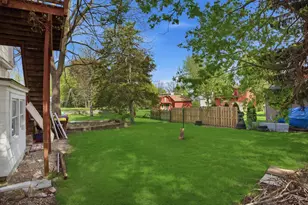 612 Oak St, Woodstock, IL 60098 - Photo 39