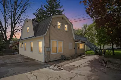 612 Oak Street, Woodstock, IL 60098 - Photo 1