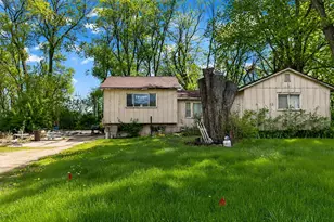 1622 Chicago St, Dixon, IL 61021 - Photo 1