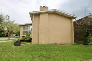 10357 Wight St, Westchester, IL 60154 - Photo 3