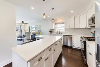 223 E Adams Street, Elmhurst, IL 60126 - Photo 7