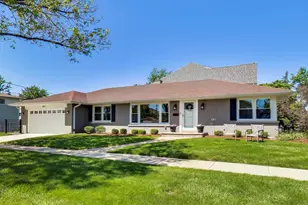 223 E Adams St, Elmhurst, IL 60126 - Photo 1