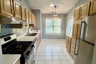 319 Deer Glen Way, Bloomingdale, IL 60108 - Photo 9
