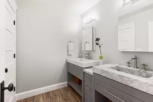 205 W Cook Ave, Libertyville, IL 60048 - Photo 39