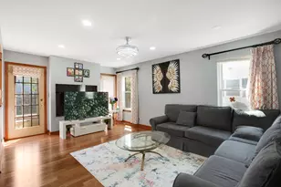 17 Buchanan Ln, Streamwood, IL 60107 - Photo 3
