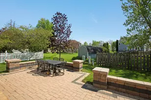17 Buchanan Ln, Streamwood, IL 60107 - Photo 17