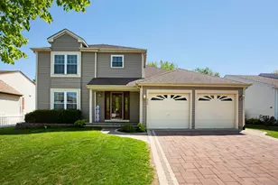 17 Buchanan Ln, Streamwood, IL 60107 - Photo 1