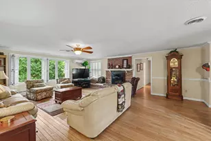 401 Turkey Farm Rd, Mahomet, IL 61853 - Photo 5