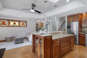 9101 27th St, Brookfield, IL 60513 - Photo 7