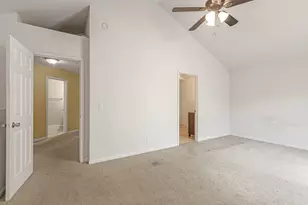 6 Cambridge Ct, Cary, IL 60013 - Photo 9