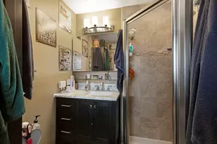 4608 Sycamore Ln, Rolling Meadows, IL 60008 - Photo 11