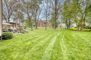 731 S Michigan Ct, Palatine, IL 60067 - Photo 39