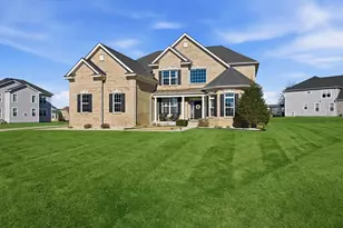 2617 Barker Dr, Batavia, IL 60510 - Photo 1