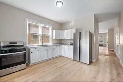 2643 N Monticello Avenue, Chicago, IL 60647 - Photo 11