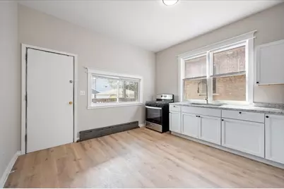 2643 N Monticello Avenue, Chicago, IL 60647 - Photo 9
