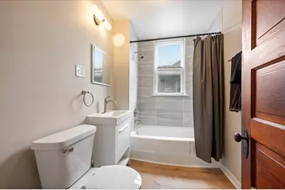 2643 N Monticello Avenue, Chicago, IL 60647 - Photo 19