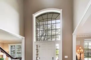 1N644 Woodhall Ct, Winfield, IL 60190 - Photo 5