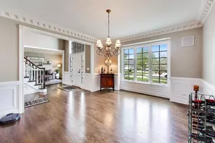 1N644 Woodhall Ct, Winfield, IL 60190 - Photo 11