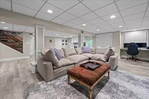 3390 Whirlaway Dr, Northbrook, IL 60062 - Photo 29