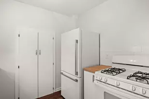 412 W High St, Sycamore, IL 60178 - Photo 23