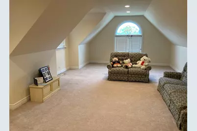 8619 W Sunset Road, Niles, IL 60714 - Photo 19