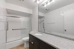 100 S Vail Ave, Arlington Heights, IL 60005 - Photo 11