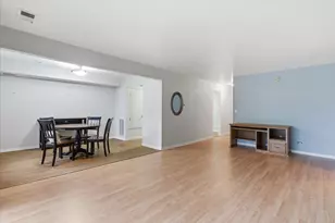 100 S Vail Ave, Arlington Heights, IL 60005 - Photo 3