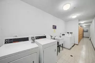 57 E Hattendorf Ave, Roselle, IL 60172 - Photo 13