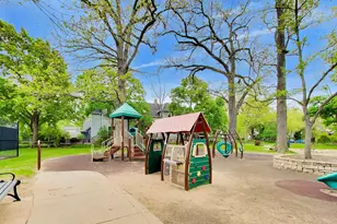 1458 Lake Ave, Wilmette, IL 60091 - Photo 39