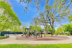 1458 Lake Ave, Wilmette, IL 60091 - Photo 37