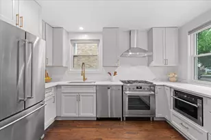 715 Long Rd, Glenview, IL 60025 - Photo 5