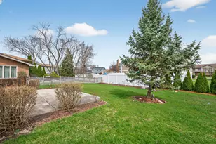 1281 Scarlet Dr, Addison, IL 60101 - Photo 37