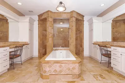 704 S Mercer Avenue, Bloomington, IL 61701 - Photo 27