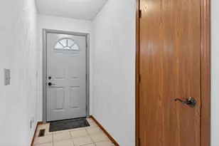 3847 Northline Dr, Rockford, IL 61101 - Photo 7