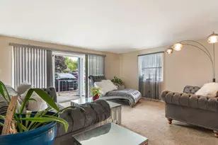 1050 S Nelson Ave, Kankakee, IL 60901 - Photo 3