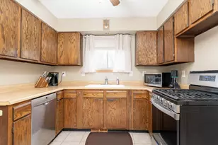 22547 S Bramble Hill Rd, Joliet, IL 60404 - Photo 9