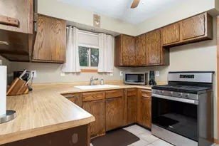 22547 S Bramble Hill Rd, Joliet, IL 60404 - Photo 7