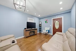 1053 W 104th Pl, Chicago, IL 60643 - Photo 3