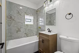 5652 S Shields Ave, Chicago, IL 60621 - Photo 13