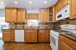 3008 W 110th Pl, Chicago, IL 60655 - Photo 15