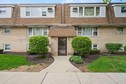 9911 W 58th Street #2, Countryside, IL 60525 - Photo 1