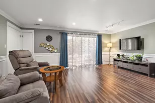 9654 Nottingham Ave, Chicago Ridge, IL 60415 - Photo 11