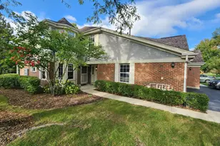 1236 Churchill Ct, Buffalo Grove, IL 60089 - Photo 1