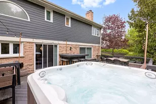 250 Covington Dr, Barrington, IL 60010 - Photo 3