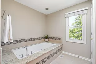 1260 Cromwell Ln, Naperville, IL 60564 - Photo 23