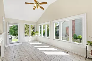 1260 Cromwell Ln, Naperville, IL 60564 - Photo 17