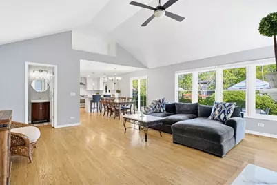1260 Cromwell Lane, Naperville, IL 60564 - Photo 7
