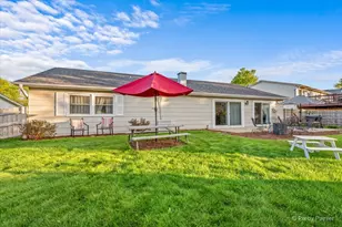 666 Surryse Rd, Lake Zurich, IL 60047 - Photo 39